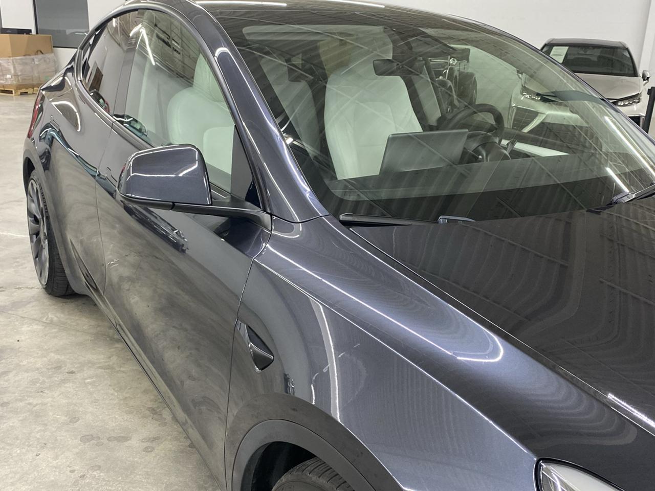 Tesla Model Y Performance AWD 2024