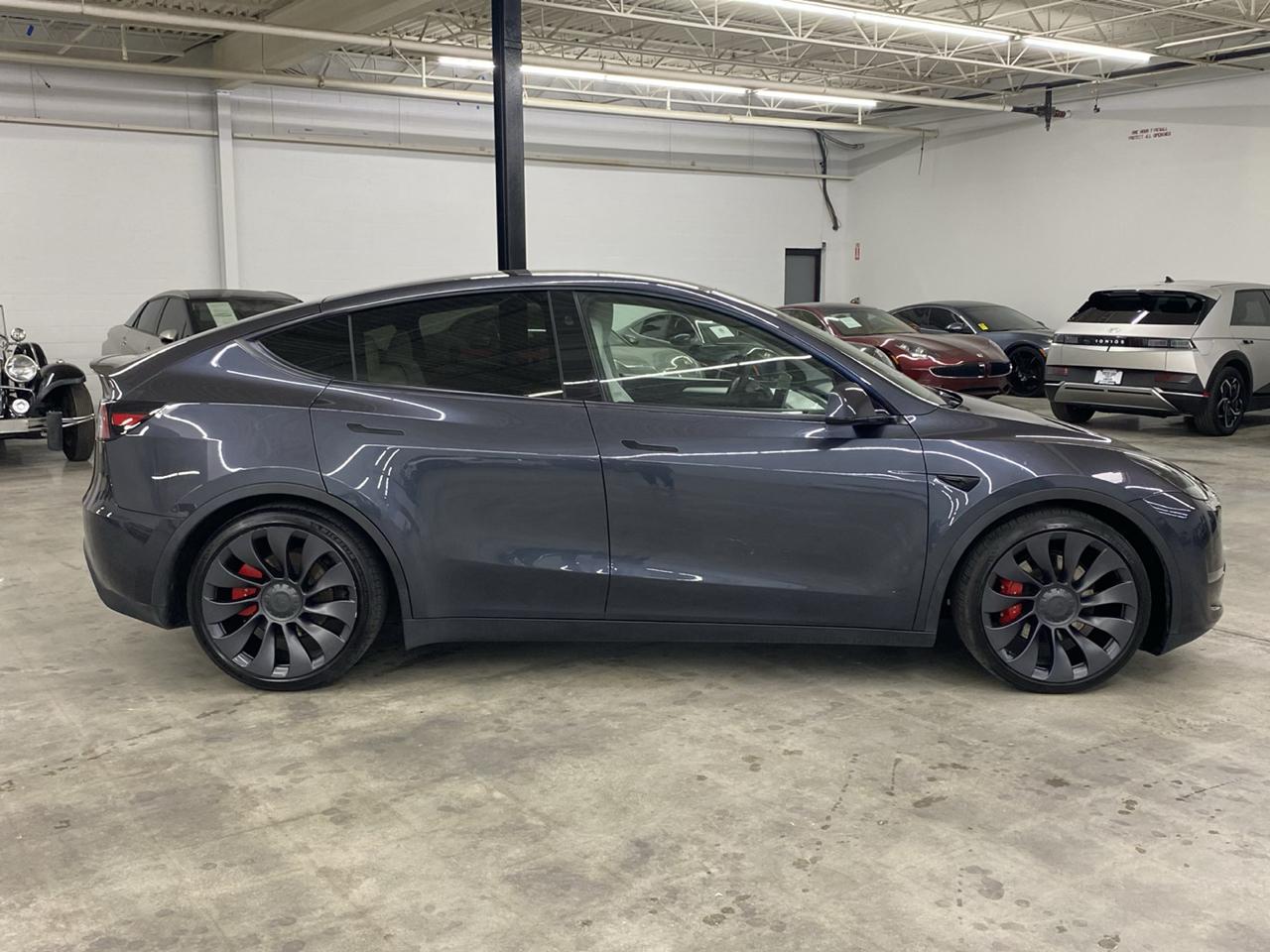 Tesla Model Y Performance AWD 2024