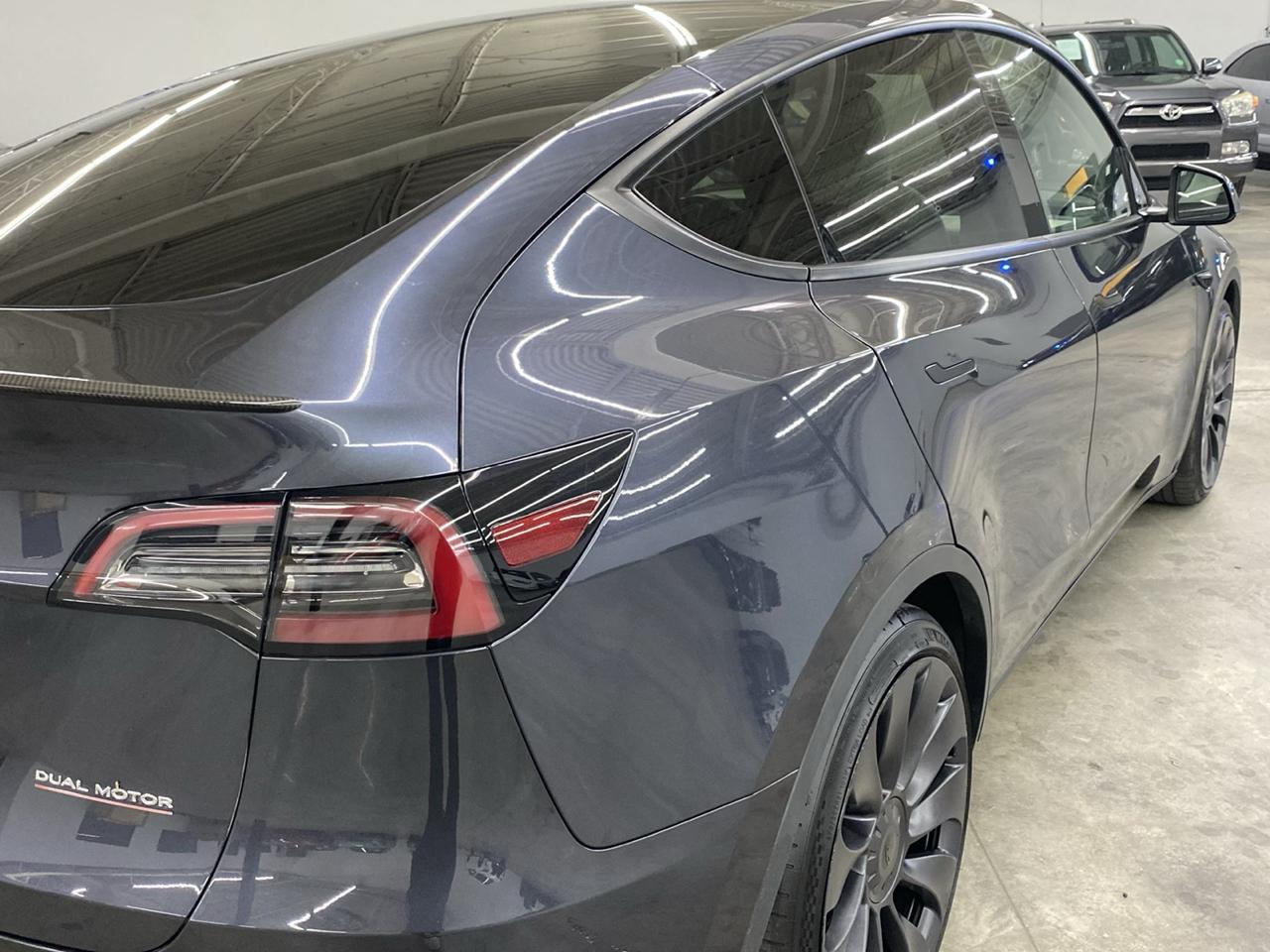 Tesla Model Y Performance AWD 2024