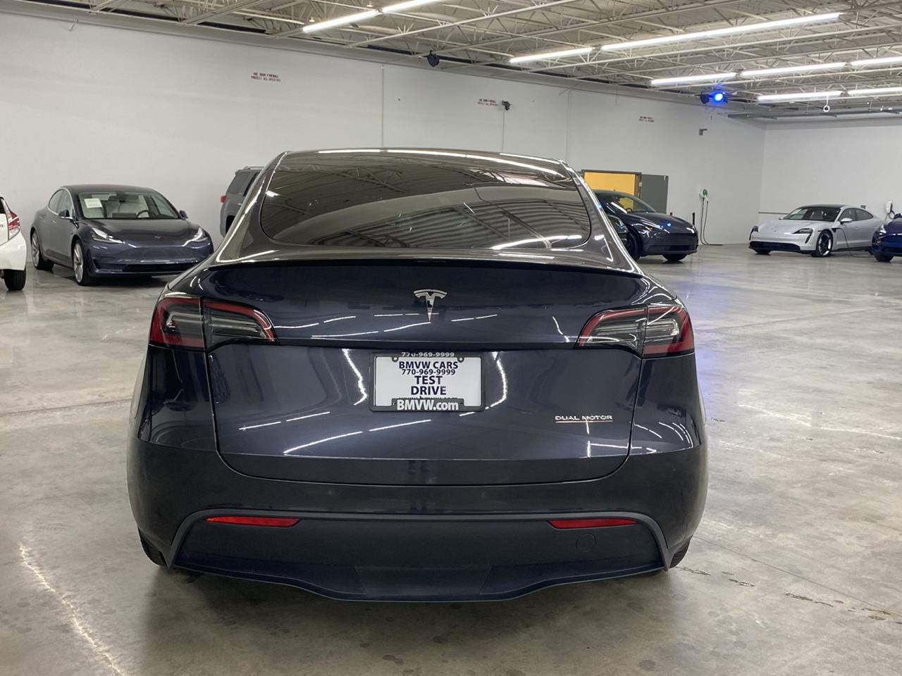 Tesla Model Y Performance AWD 2024
