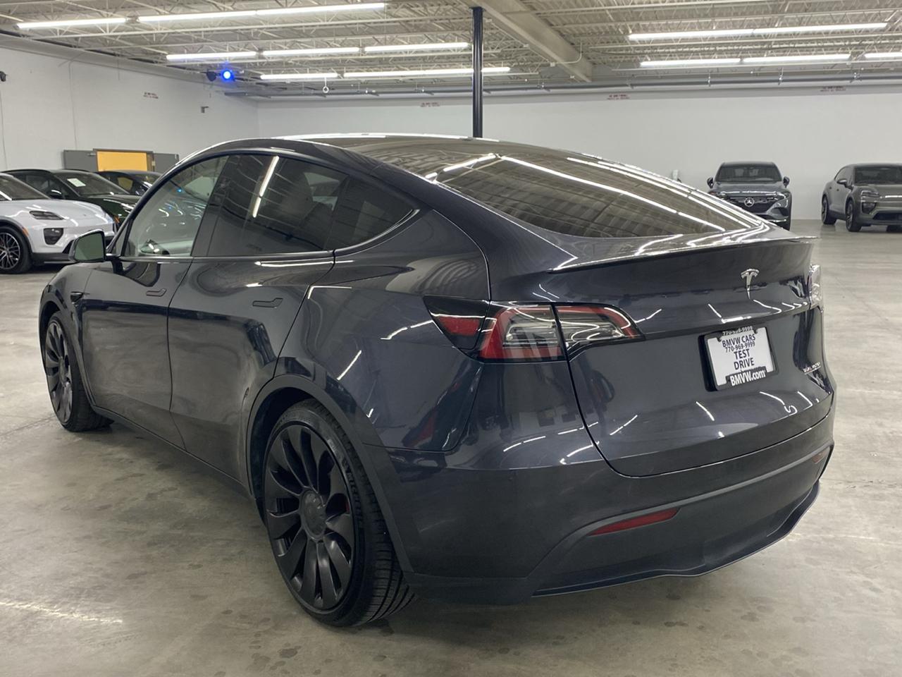 Tesla Model Y Performance AWD 2024