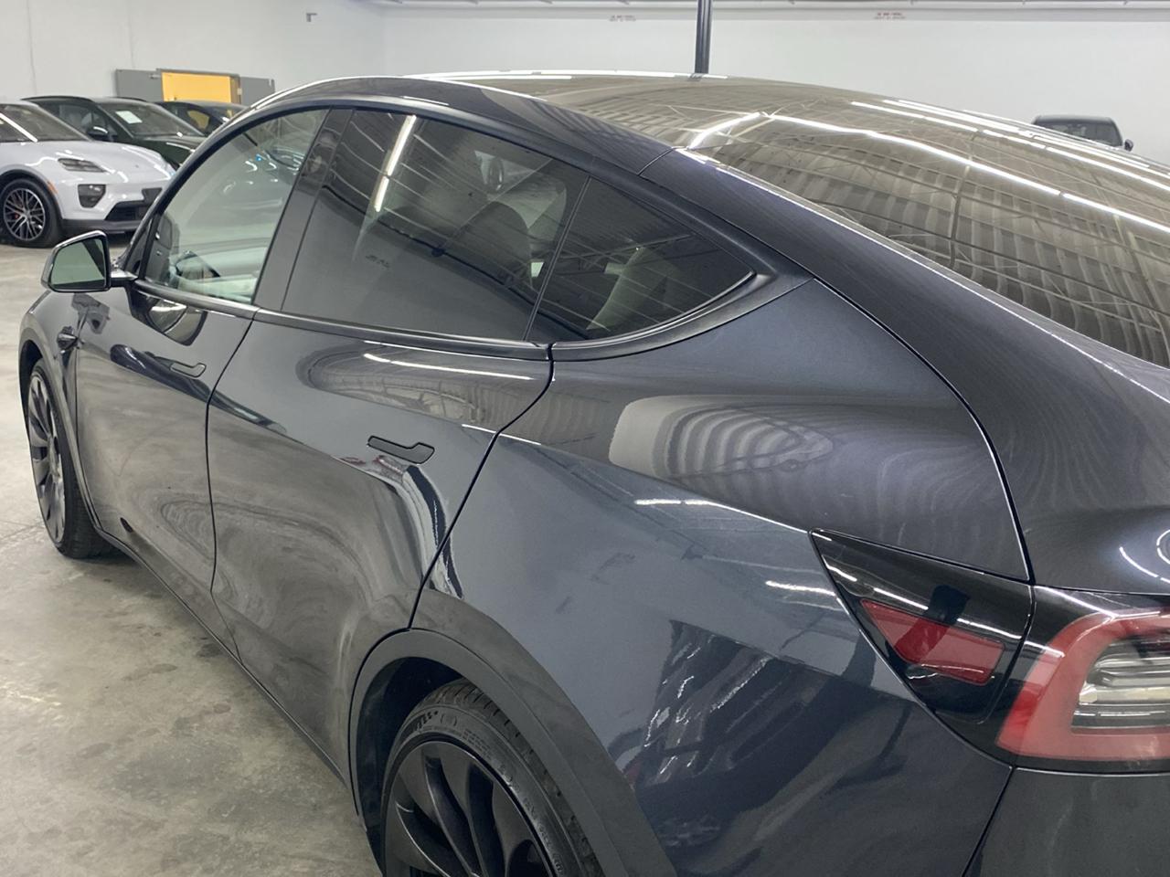 Tesla Model Y Performance AWD 2024