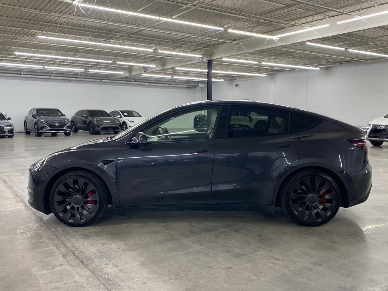 Tesla Model Y Performance AWD 2024