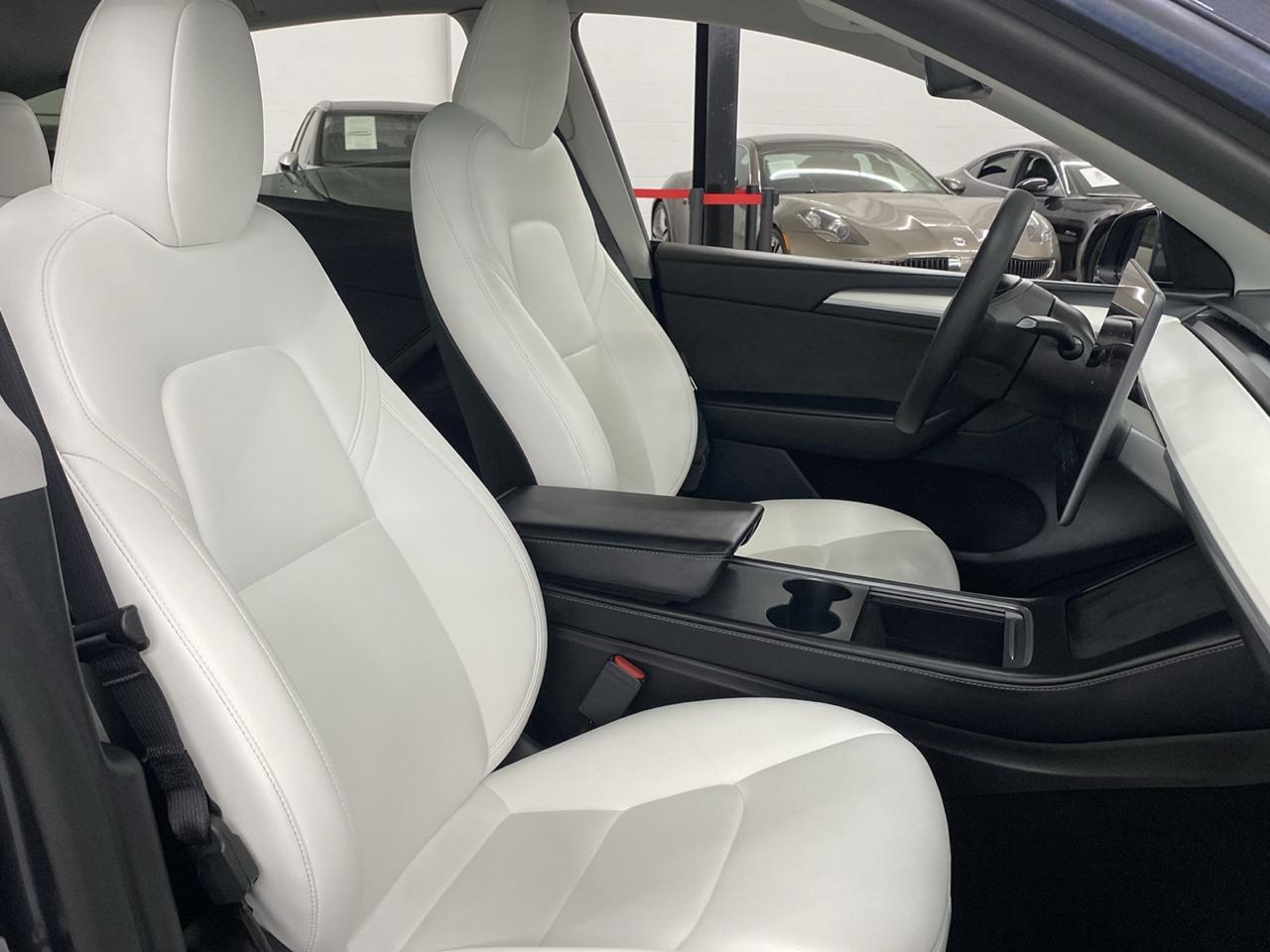 Tesla Model Y Performance AWD 2024