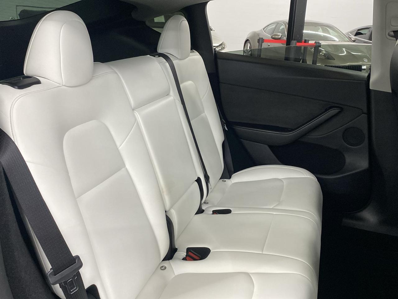 Tesla Model Y Performance AWD 2024