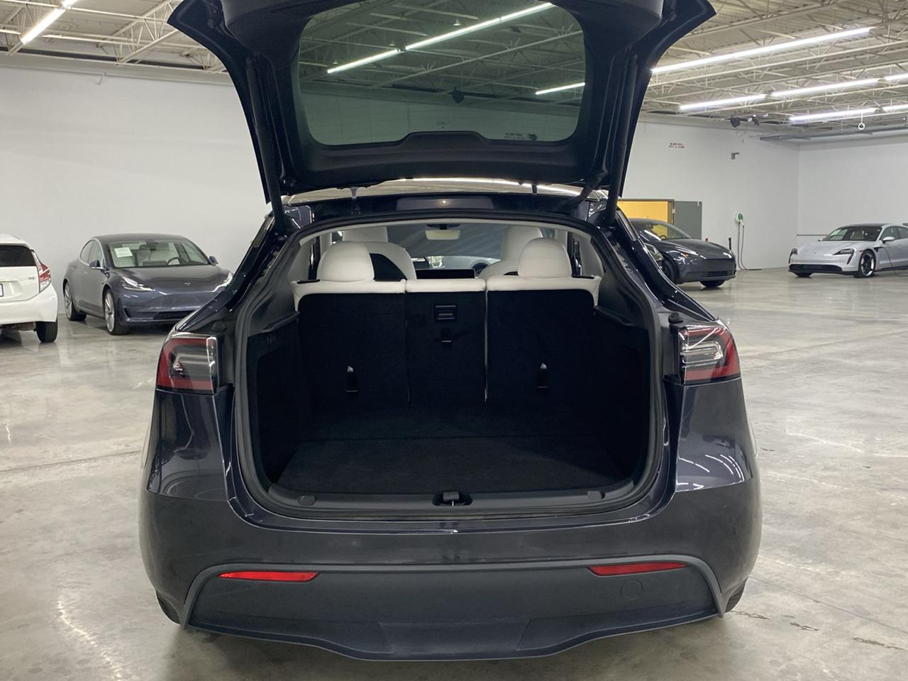 Tesla Model Y Performance AWD 2024