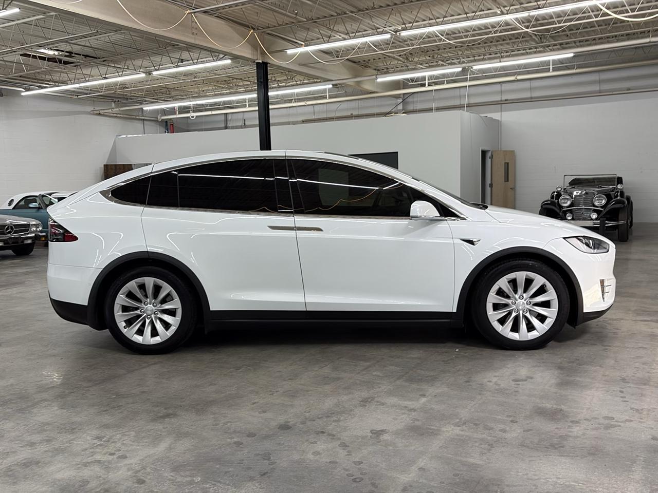 Tesla Model X 75D AWD 2018