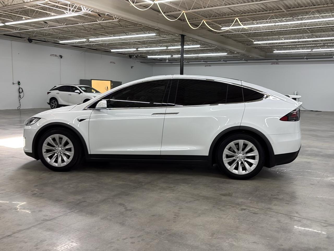 Tesla Model X 75D AWD 2018
