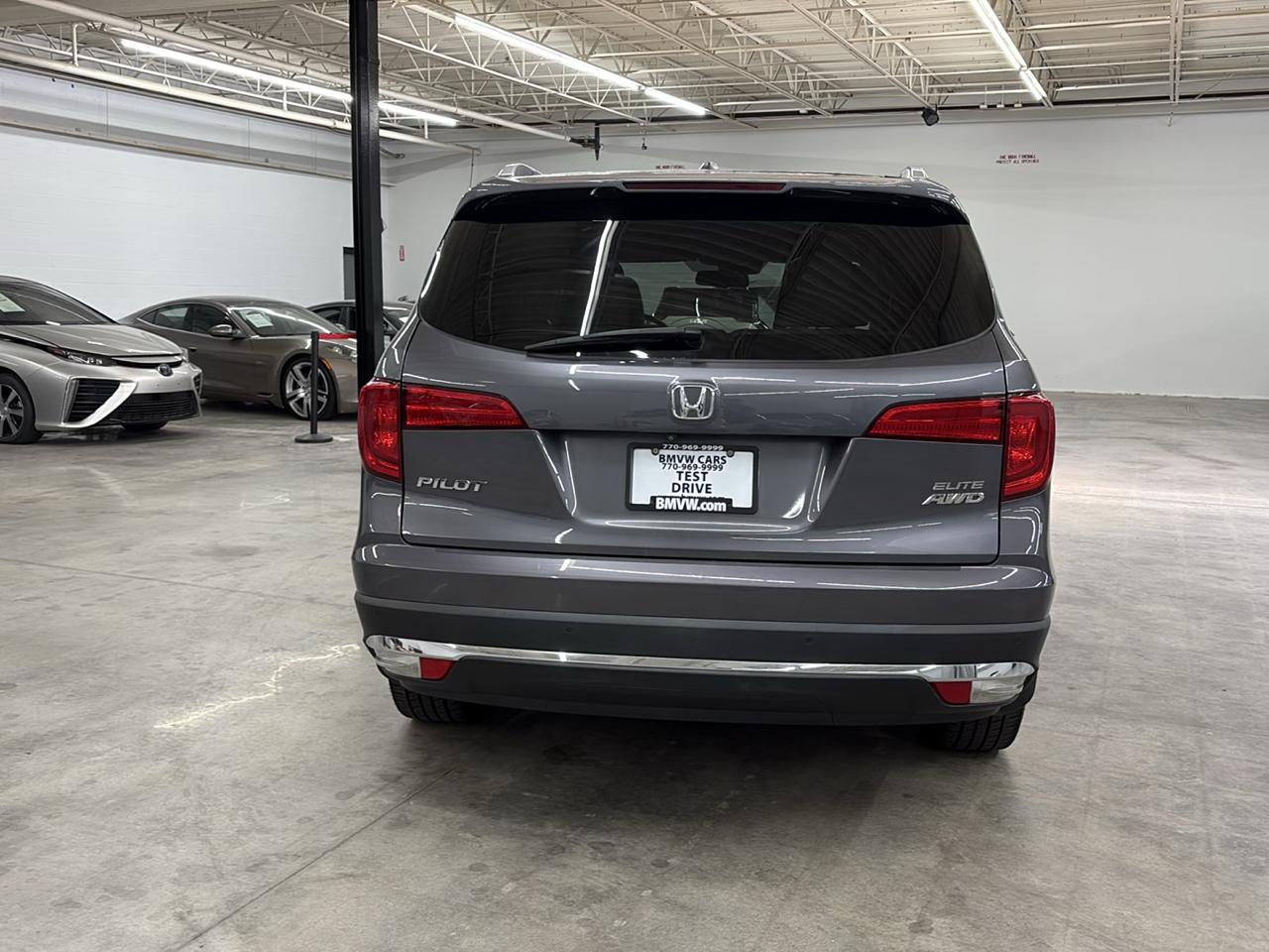 Honda Pilot Elite 4D SUV AWD 2016