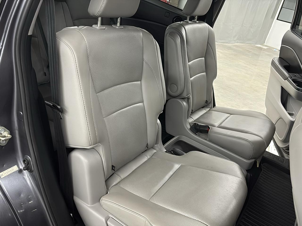 Honda Pilot Elite 4D SUV AWD 2016