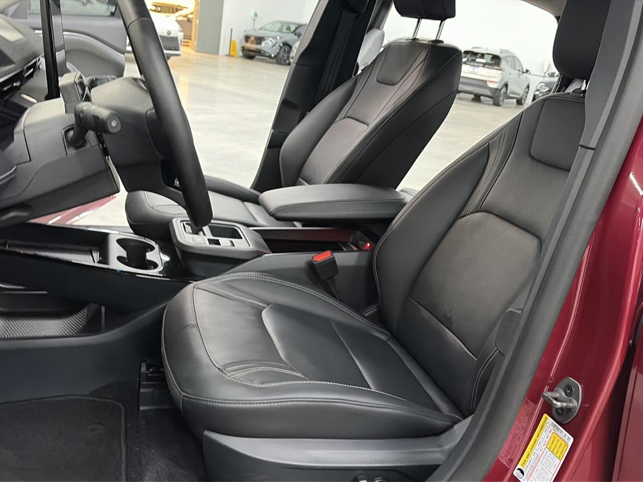 Ford Mustang Mach-E Premium AWD 2025
