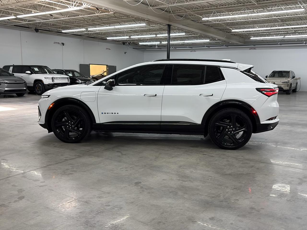 Chevrolet Equinox EV 4dr RS 2024