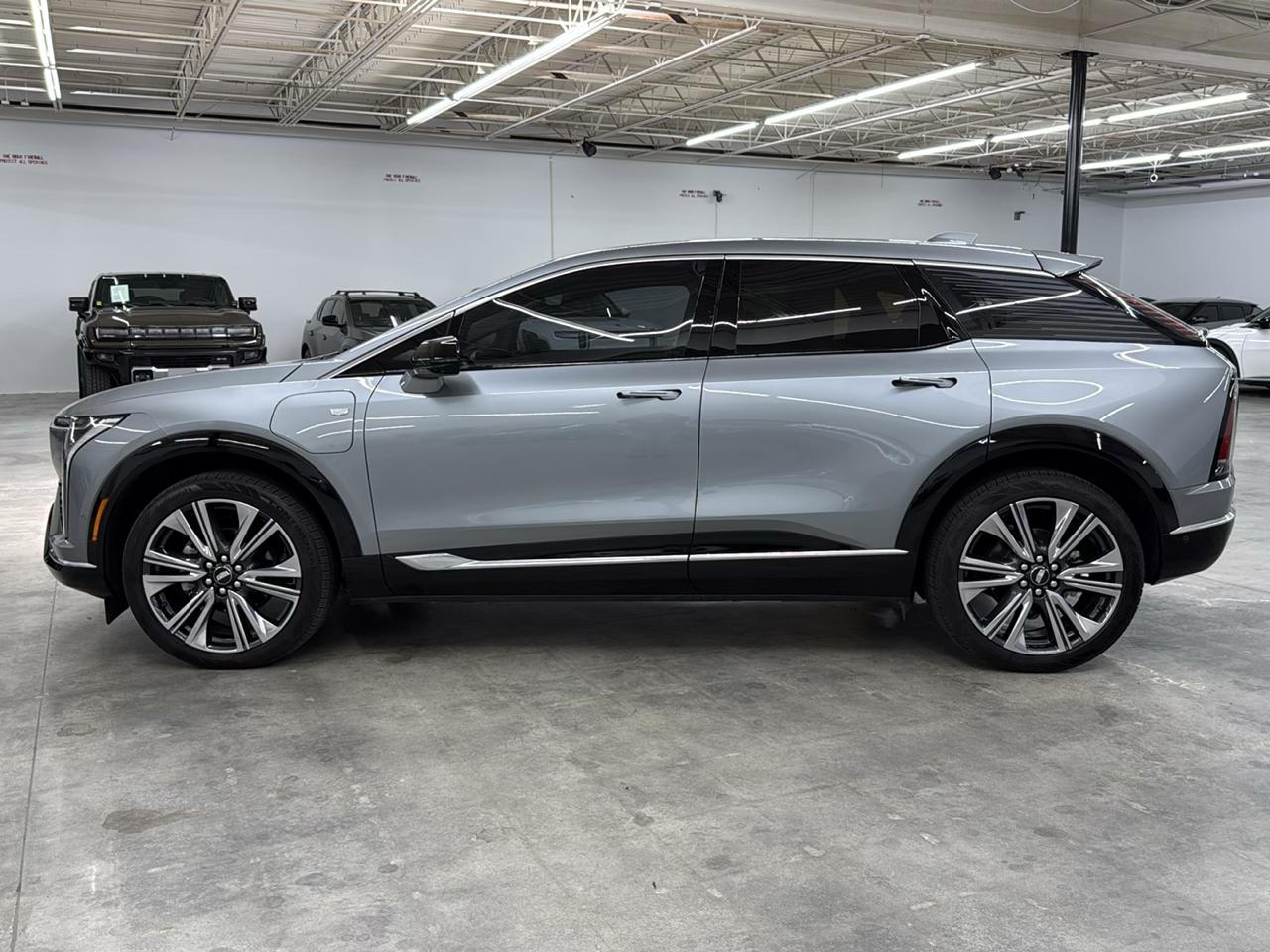 Cadillac OPTIQ Luxury 2 2025