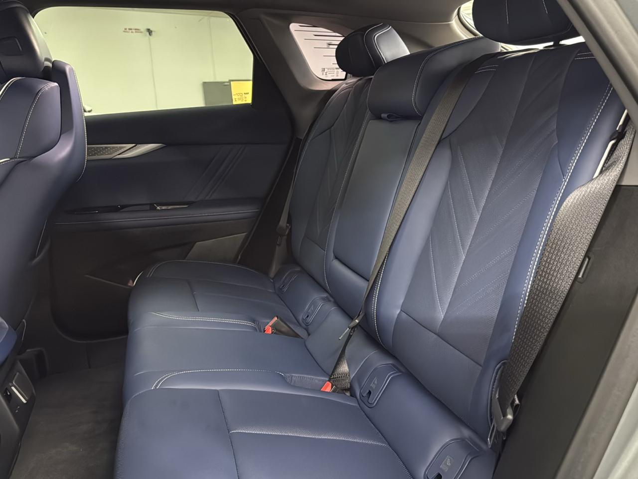Cadillac OPTIQ Luxury 2 2025