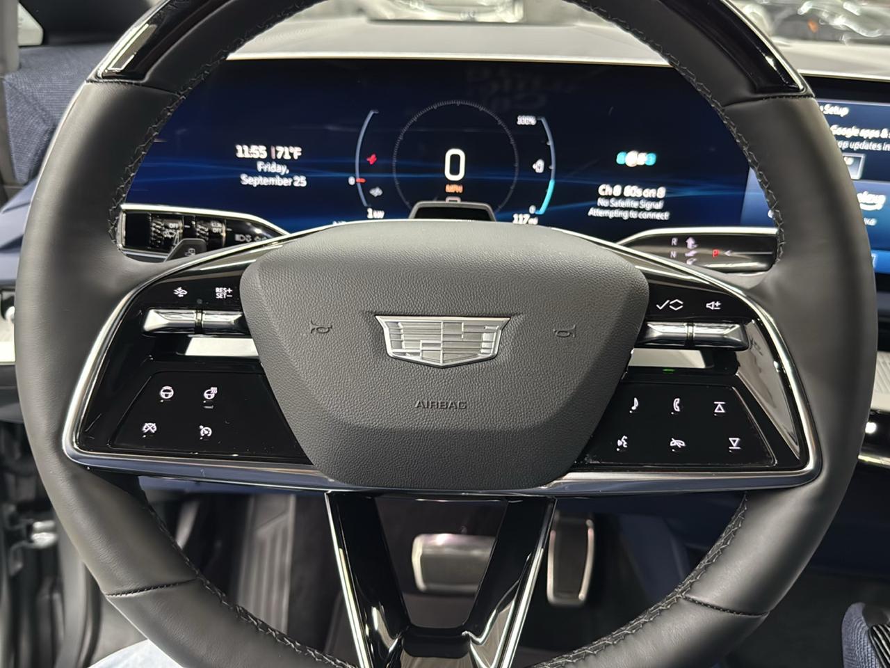 Cadillac OPTIQ Luxury 2 2025