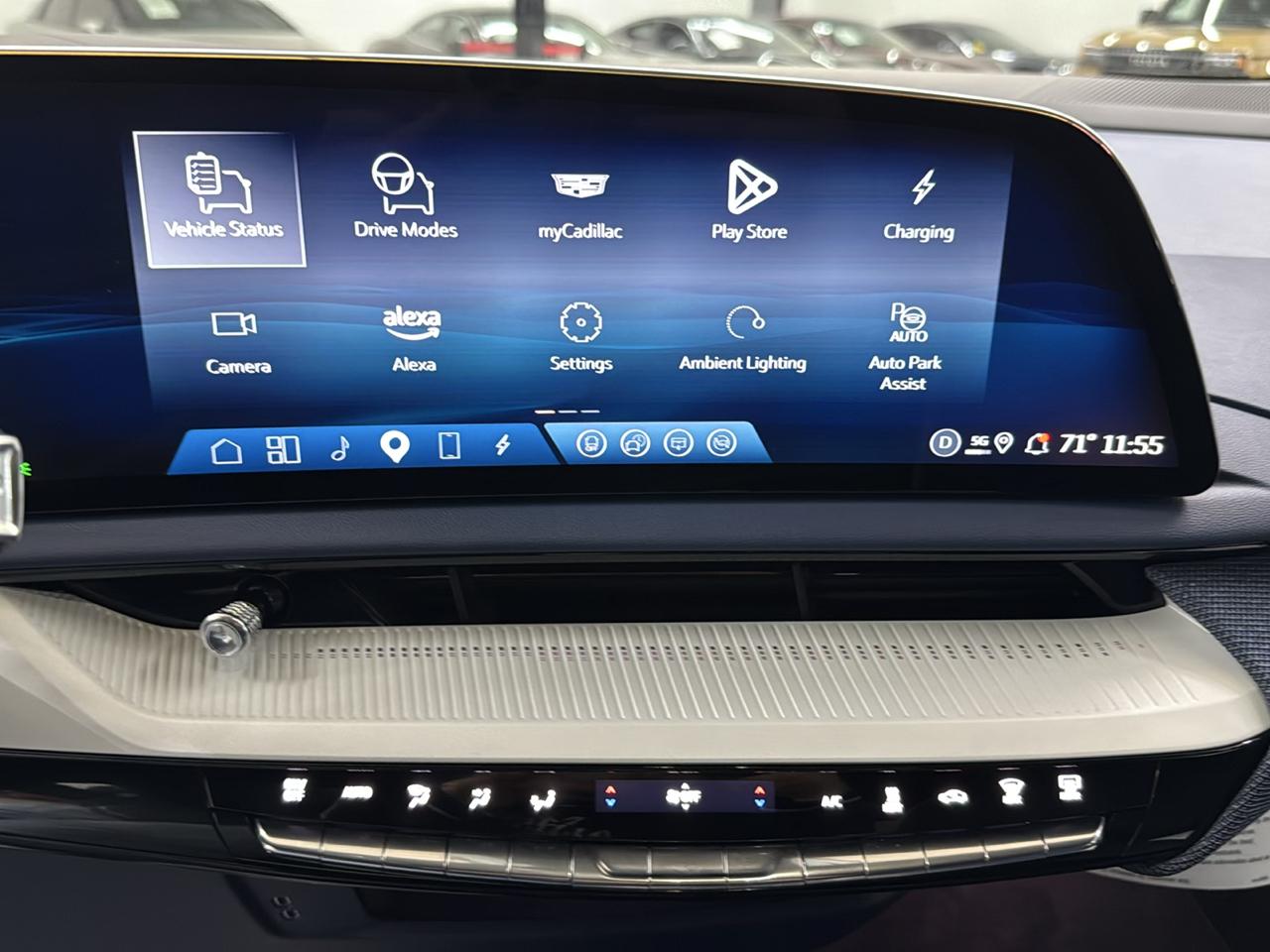 Cadillac OPTIQ Luxury 2 2025