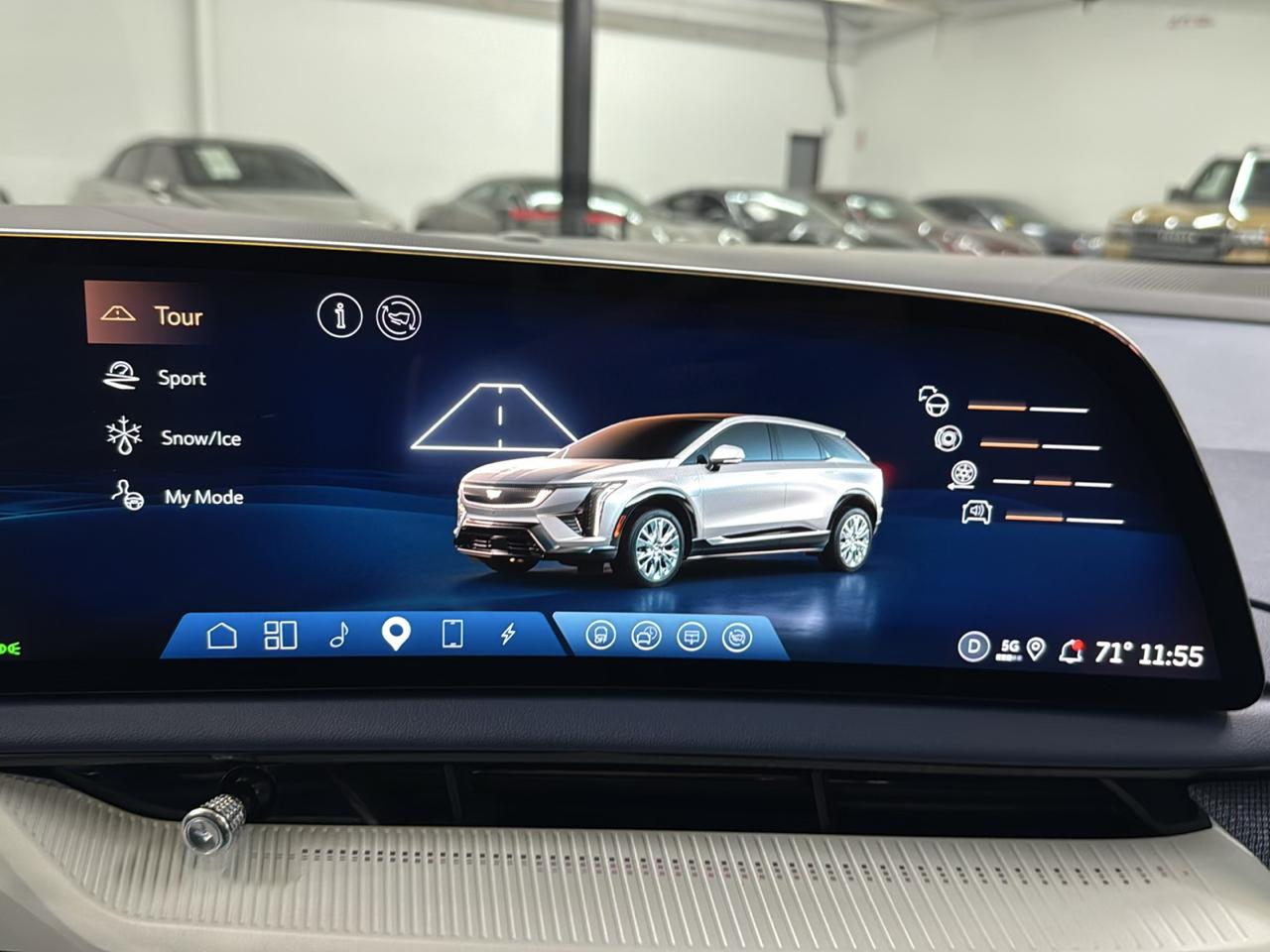 Cadillac OPTIQ Luxury 2 2025