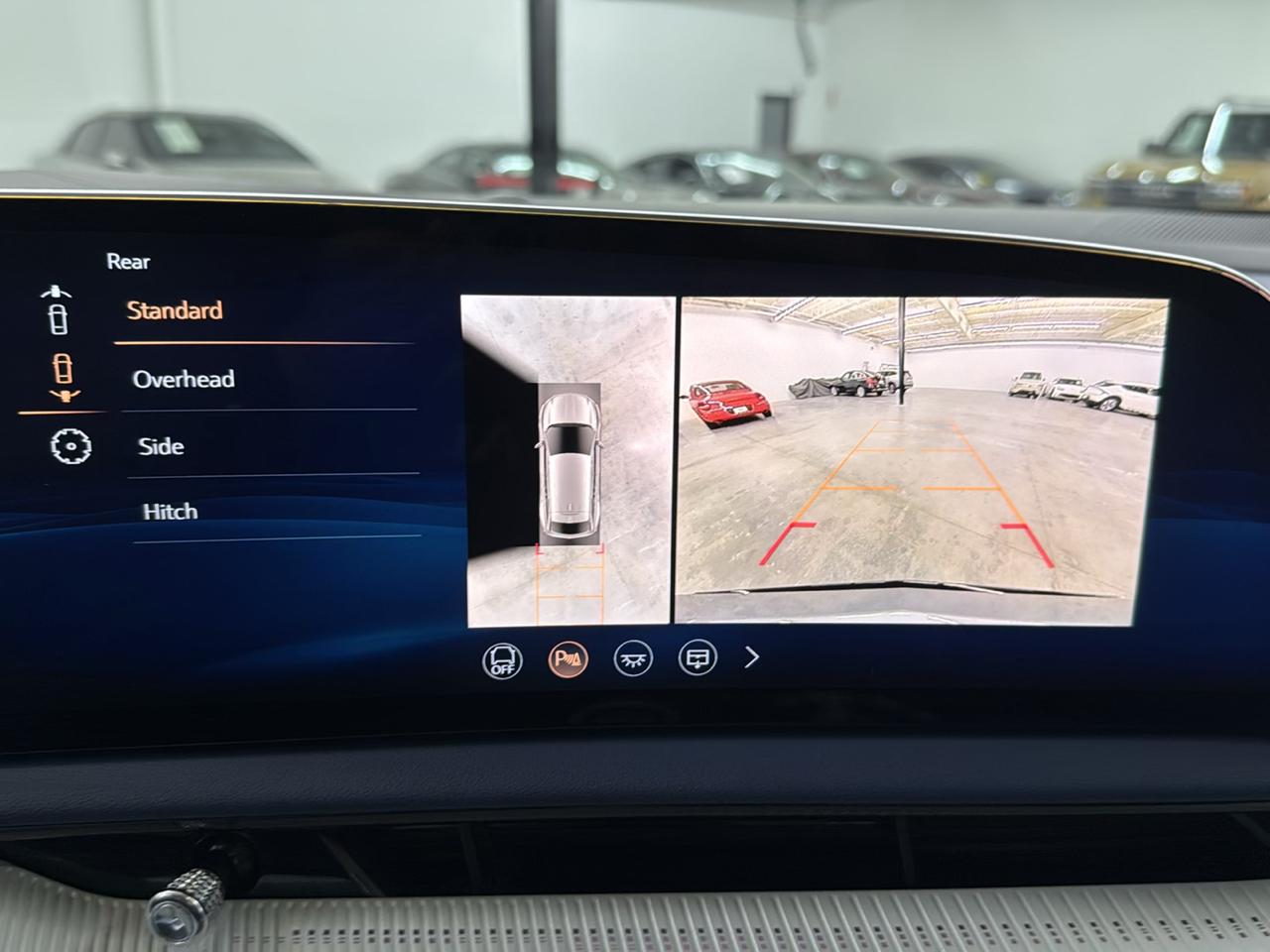 Cadillac OPTIQ Luxury 2 2025