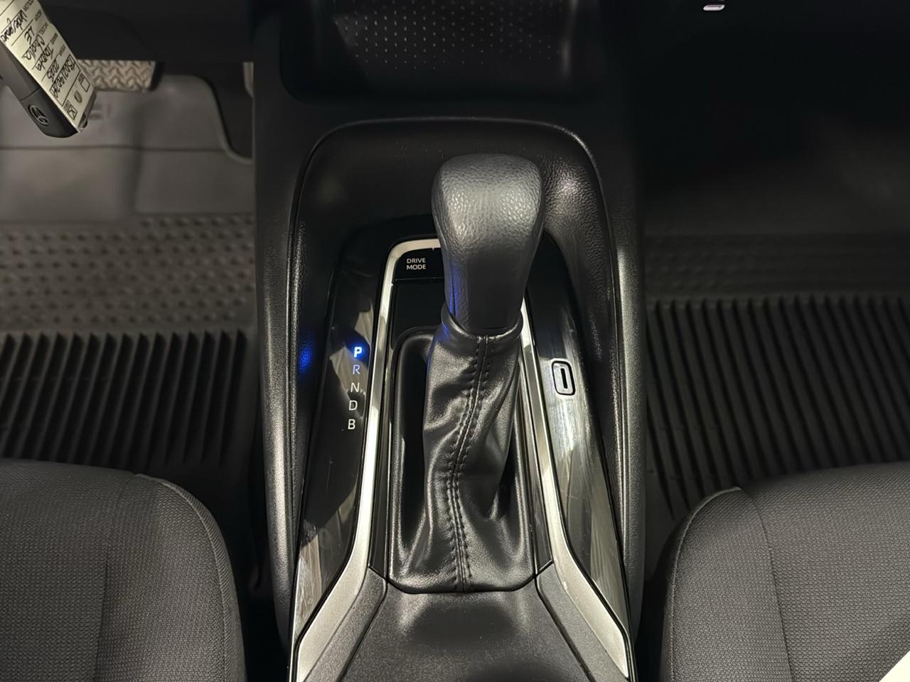 Toyota Corolla Hybrid LE FWD (Natl) 2025