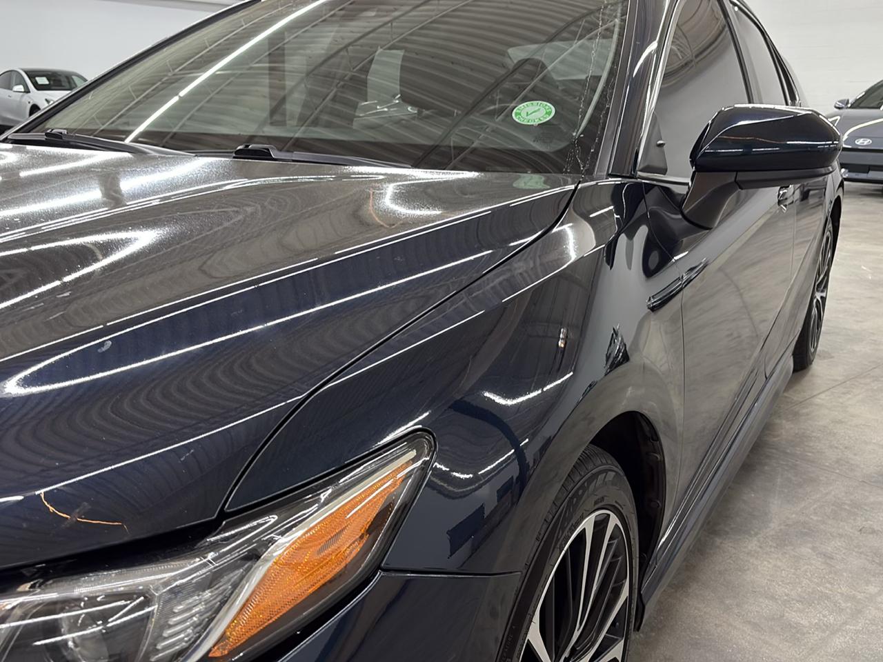 Toyota Camry SE Auto (Natl) 2018