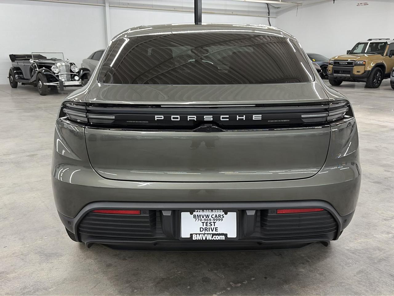 Porsche Macan Electric RWD 2025