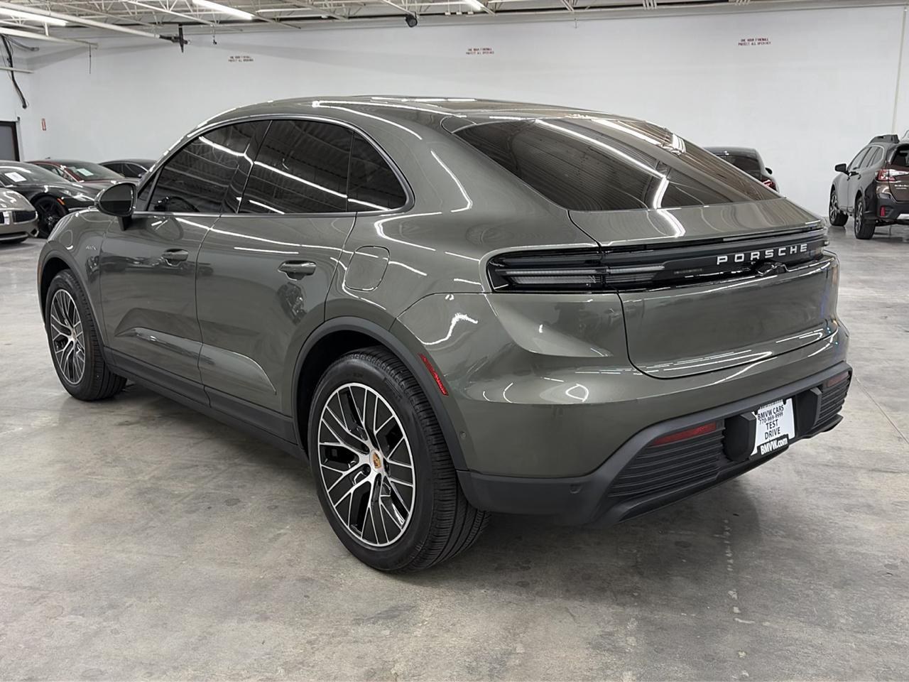 Porsche Macan Electric RWD 2025