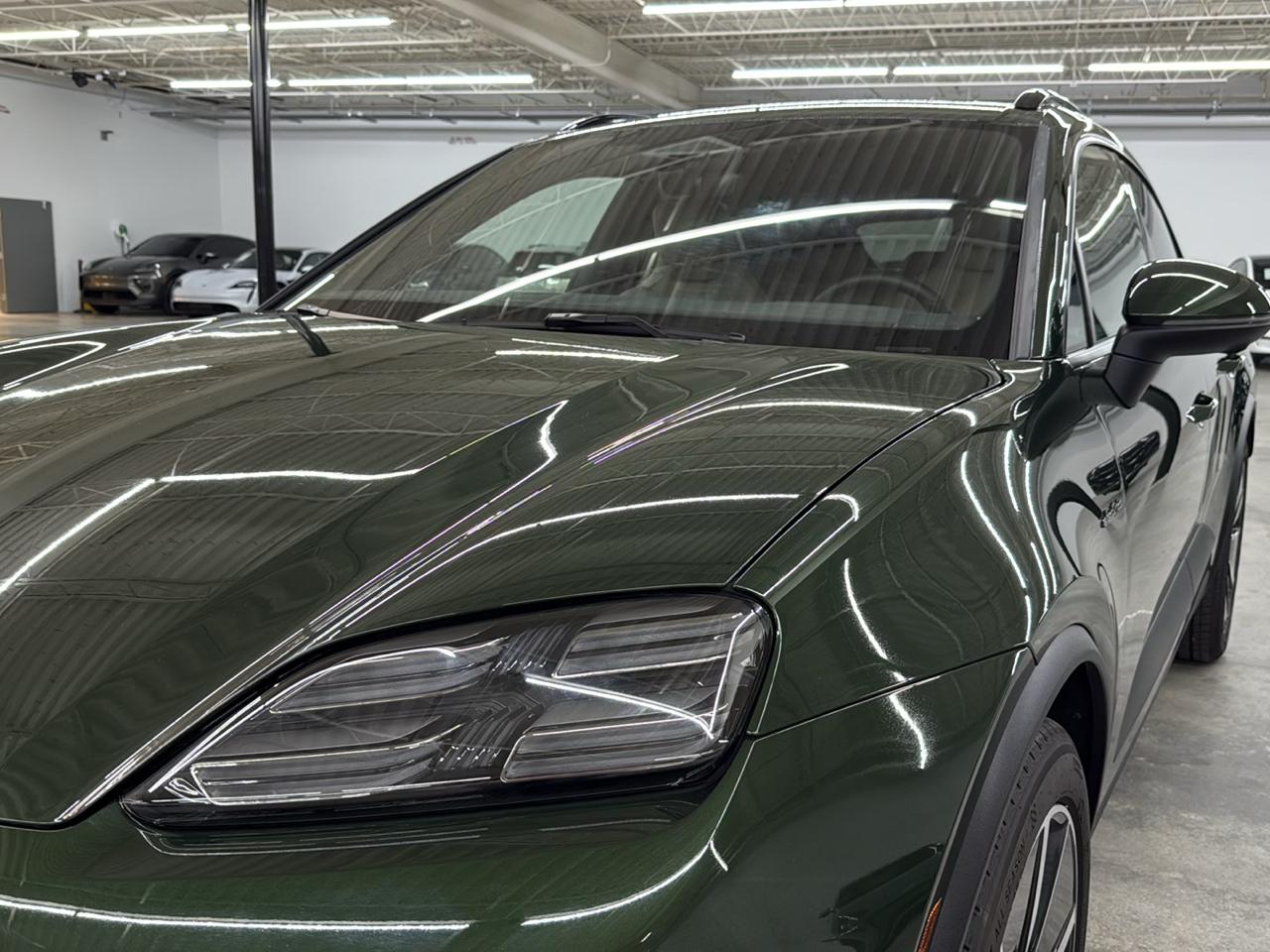 Porsche Macan Electric 4 AWD 2024