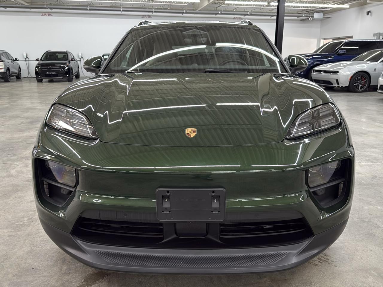 Porsche Macan Electric 4 AWD 2024