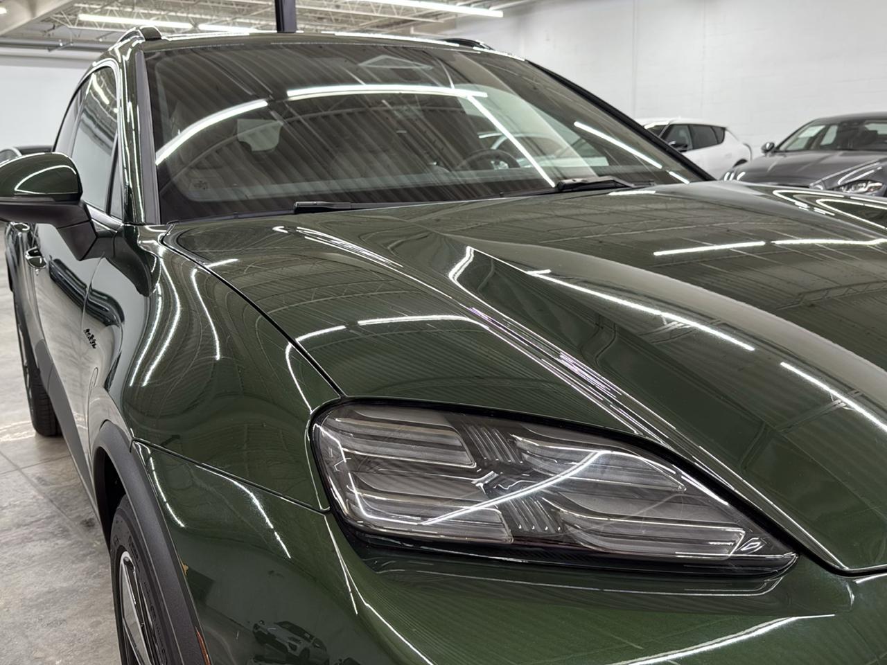 Porsche Macan Electric 4 AWD 2024