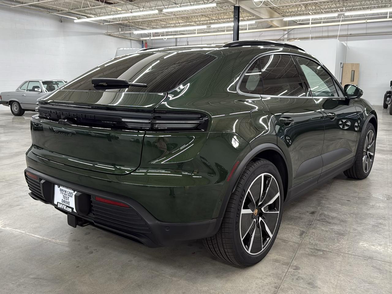 Porsche Macan Electric 4 AWD 2024