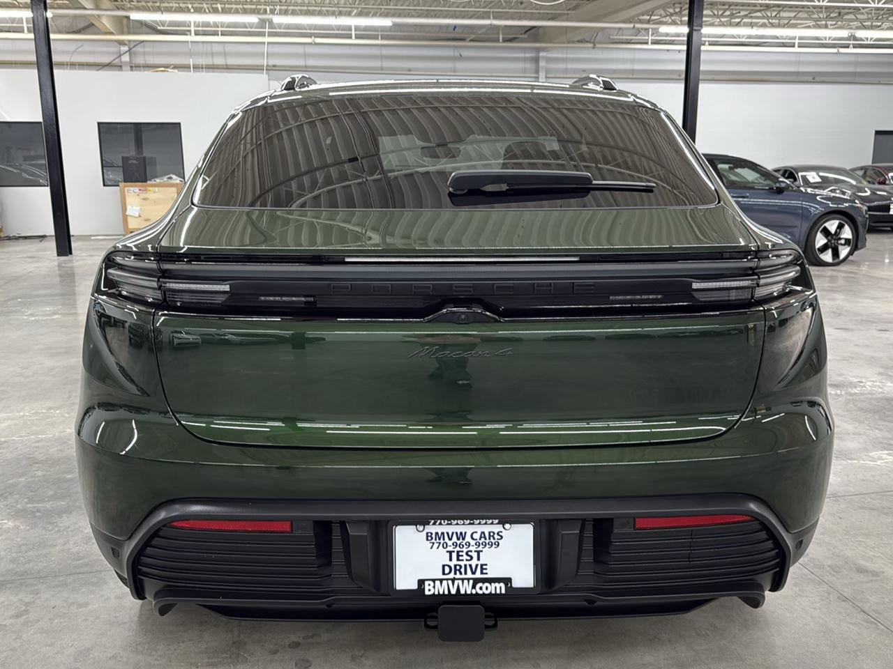 Porsche Macan Electric 4 AWD 2024