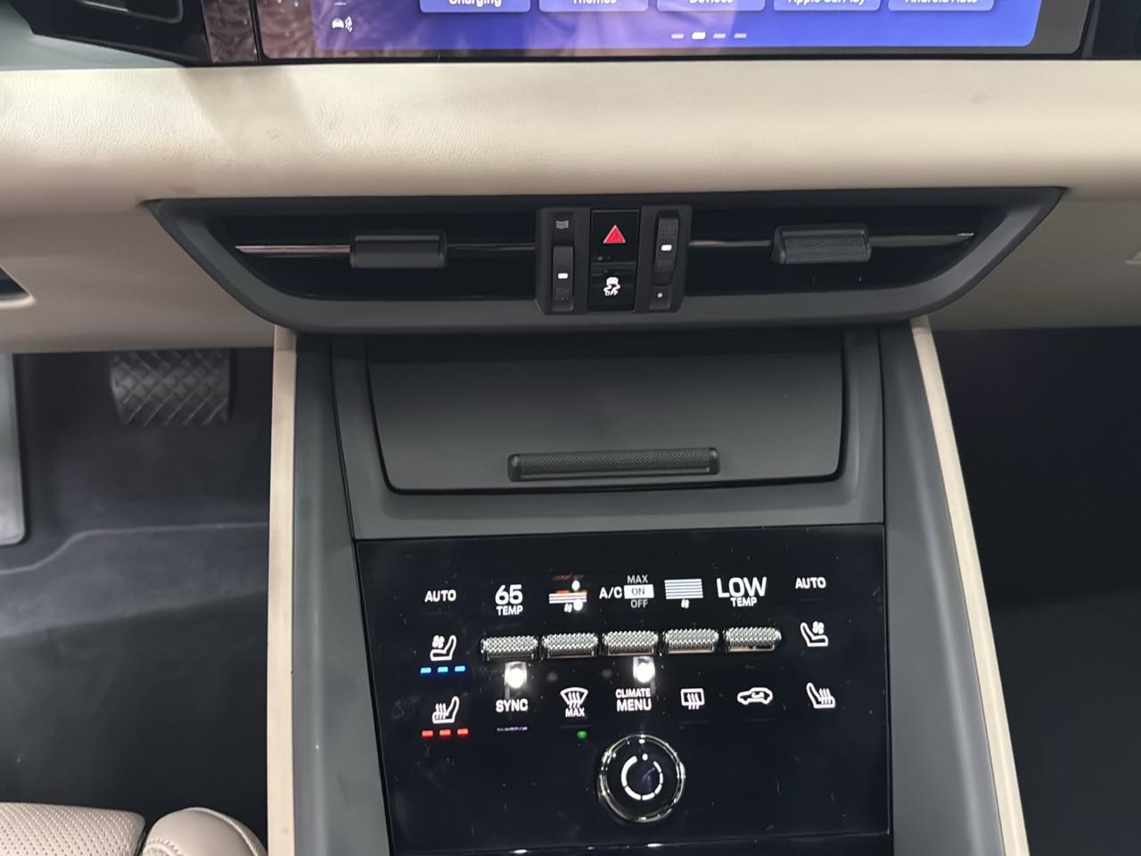 Porsche Macan Electric 4 AWD 2024