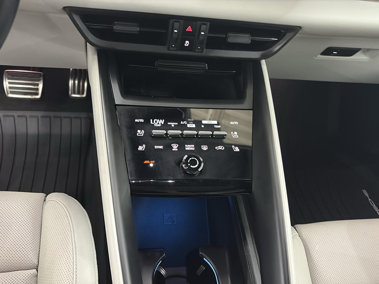 Porsche Macan Electric 4S AWD 2025