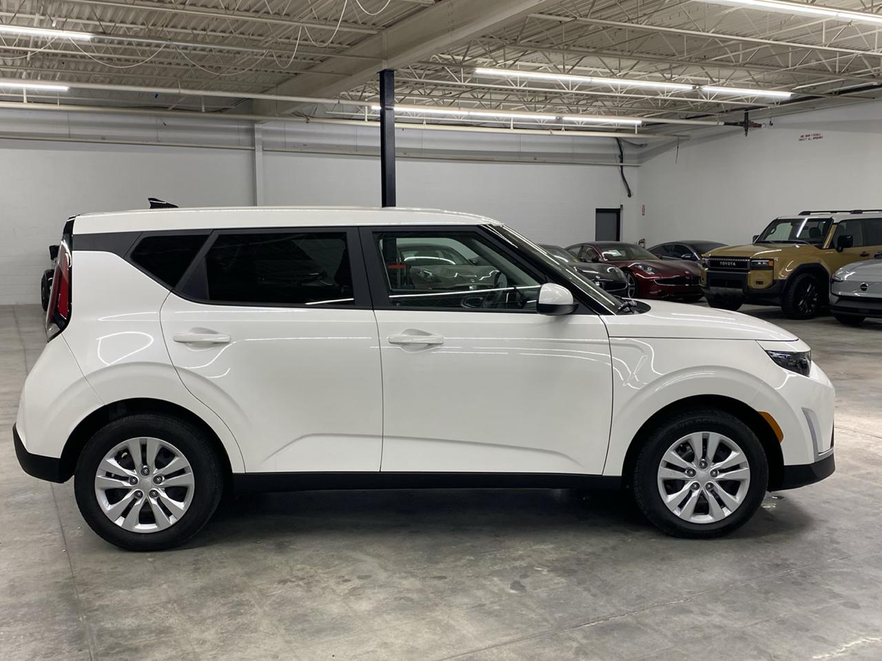 Kia Soul LX FWD 2025