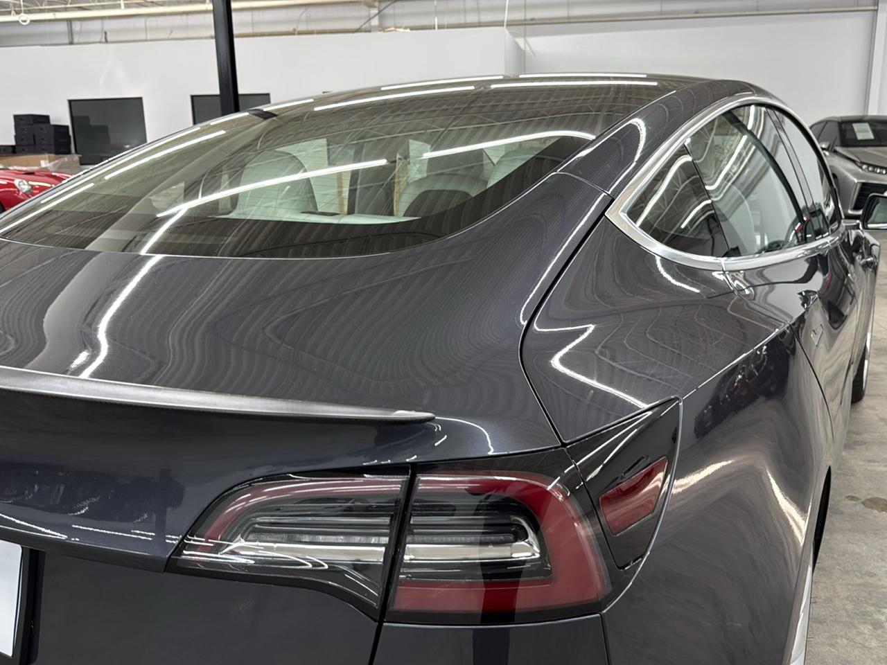 Tesla Model 3  2018