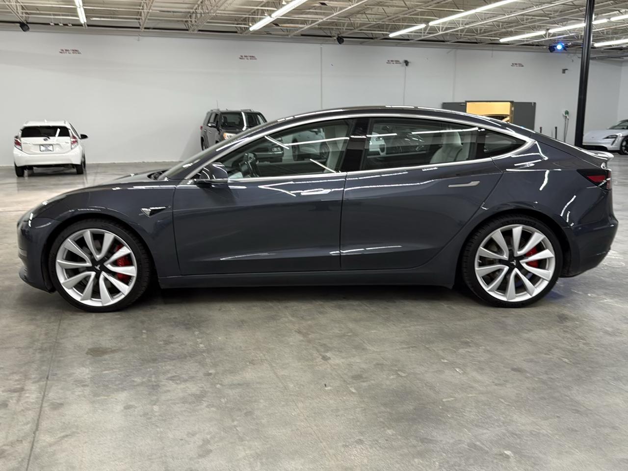 Tesla Model 3  2018