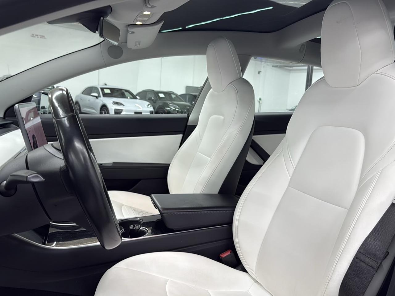 Tesla Model 3  2018