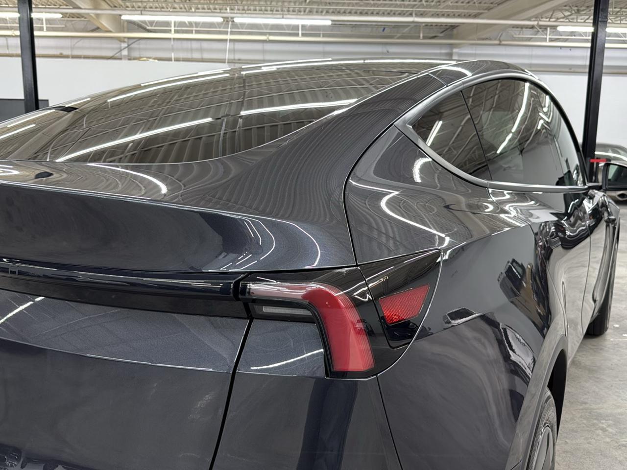 Tesla Model Y Premium RWD 2026