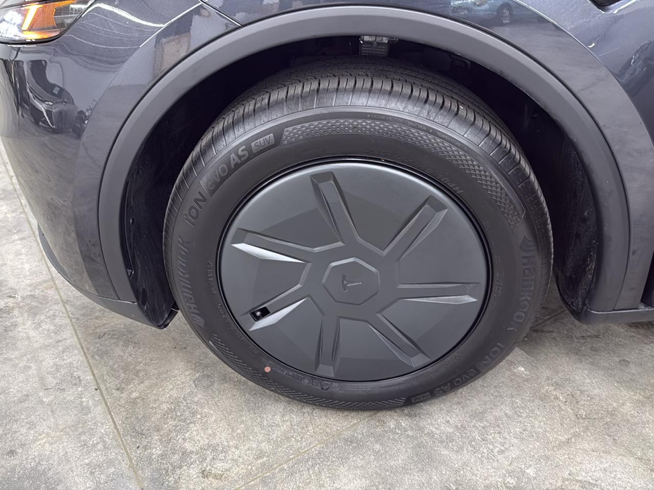 Tesla Model Y Premium RWD 2026