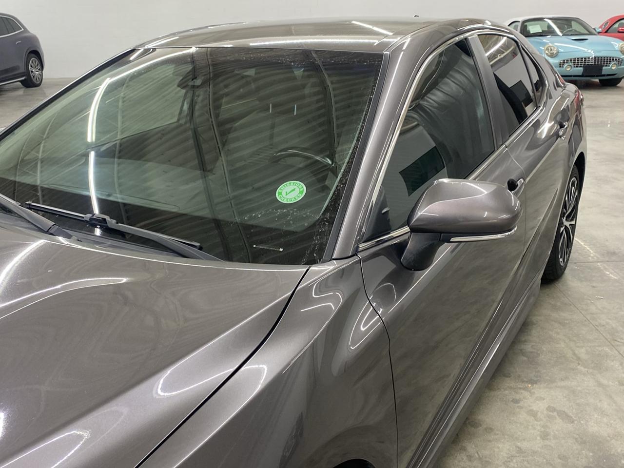 Toyota Camry SE Auto (Natl) 2020