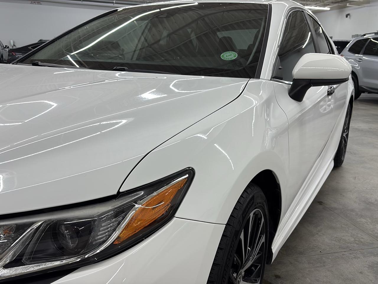 Toyota Camry SE Auto (Natl) 2020