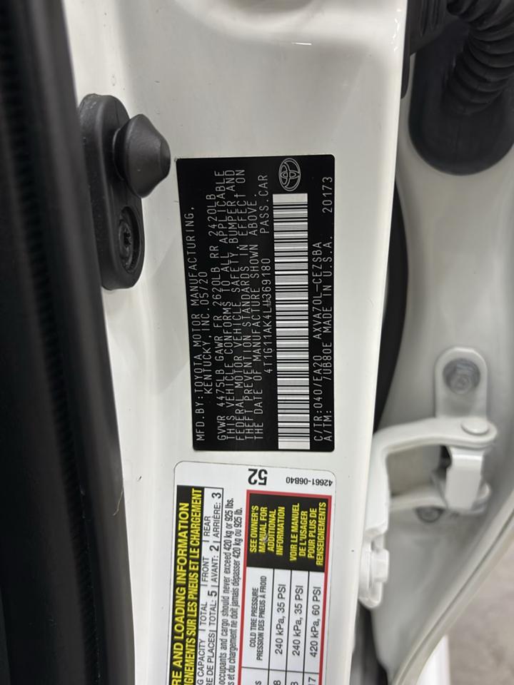 Toyota Camry SE Auto (Natl) 2020