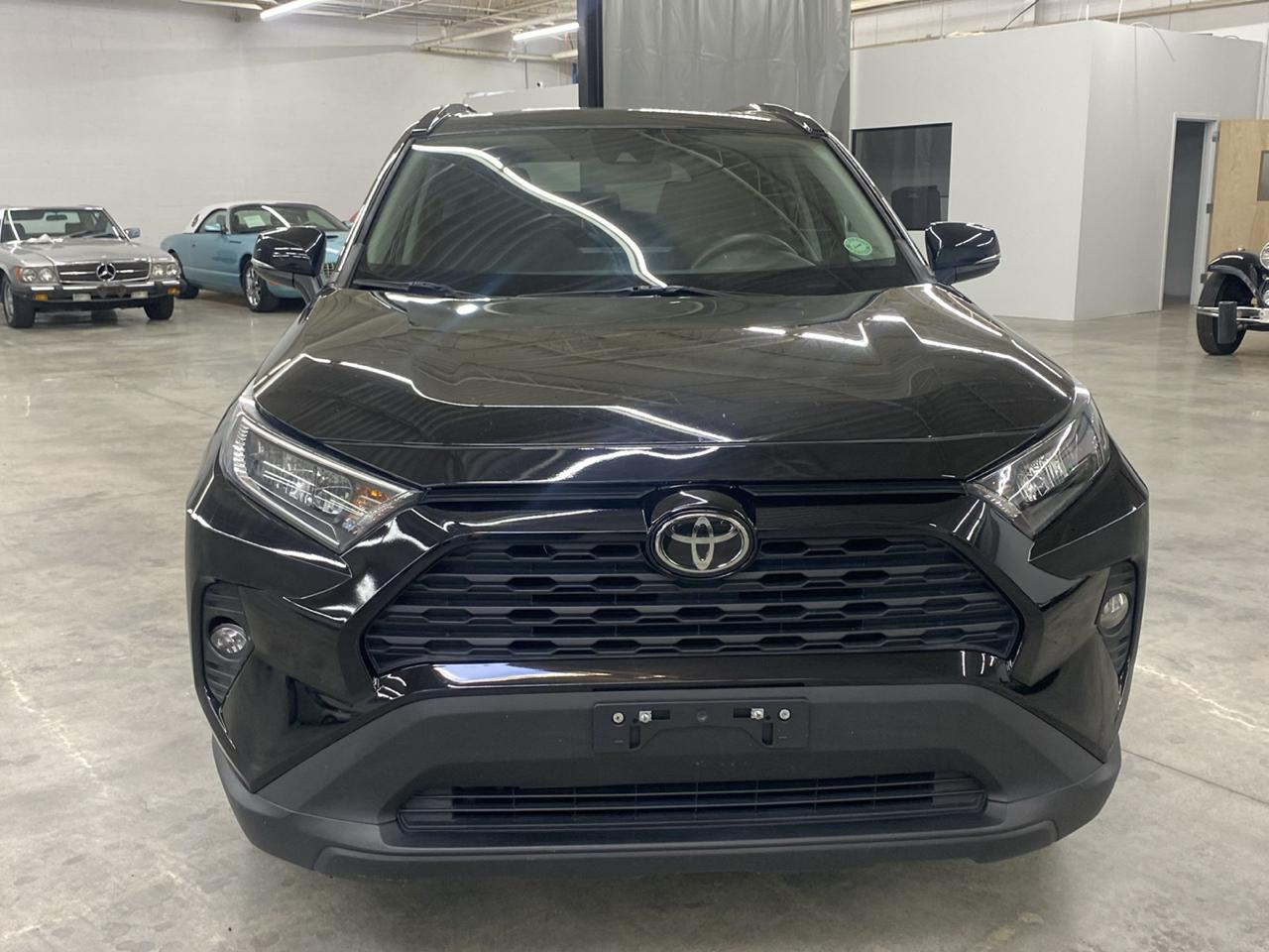 Toyota RAV4 XLE FWD (Natl) 2021