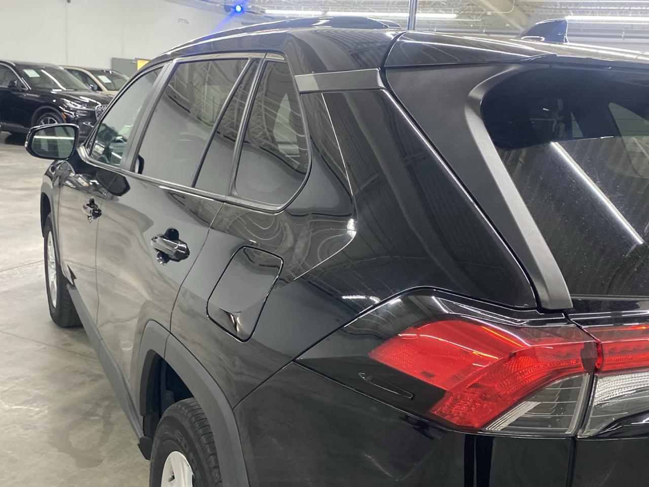 Toyota RAV4 XLE FWD (Natl) 2021