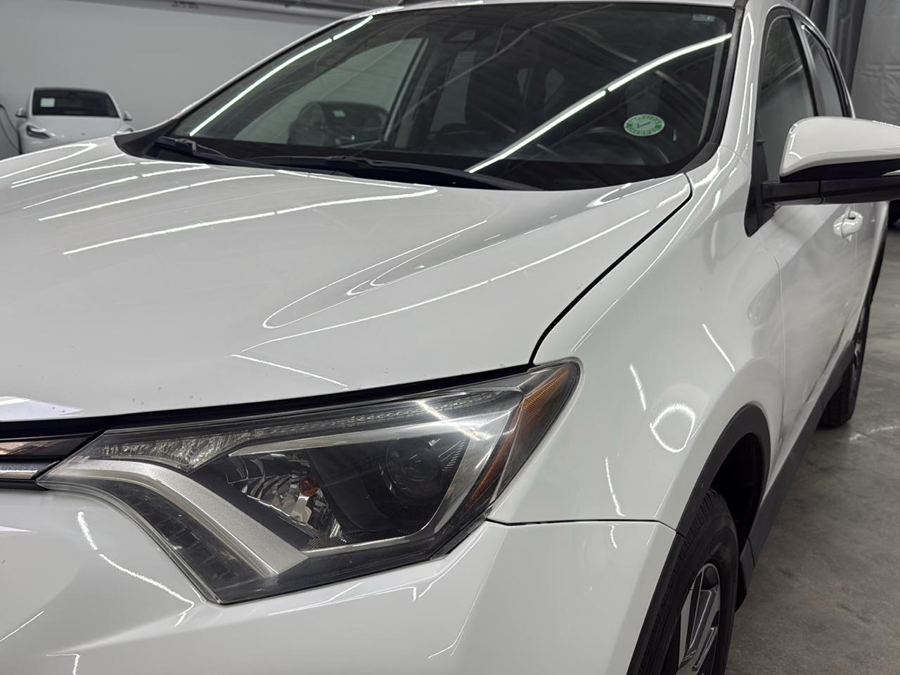 Toyota RAV4 AWD 4dr XLE (Natl) 2016
