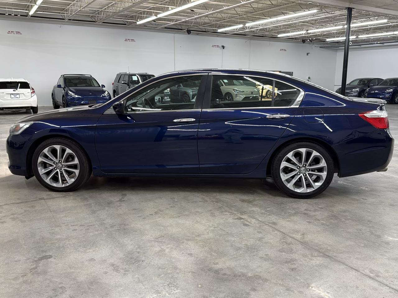 Honda Accord Sdn 4dr I4 CVT Sport 2013