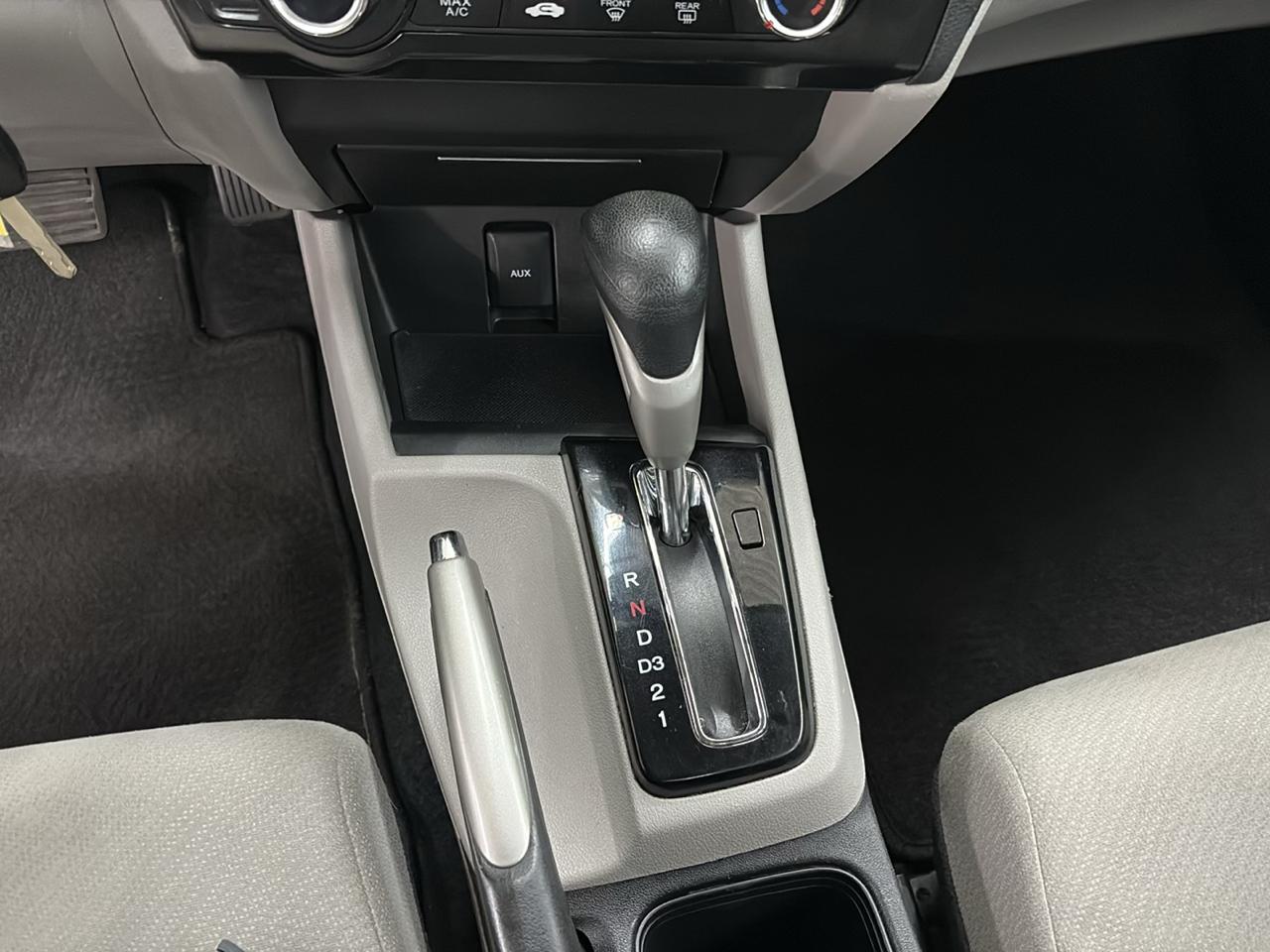 Honda Civic Sdn 4dr Auto LX 2013