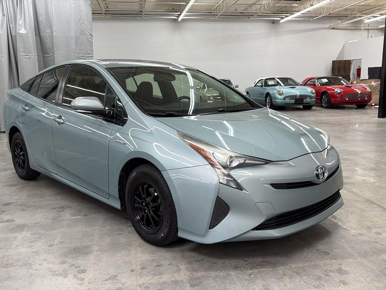 Toyota Prius 5dr HB Three Touring (Natl) 2016