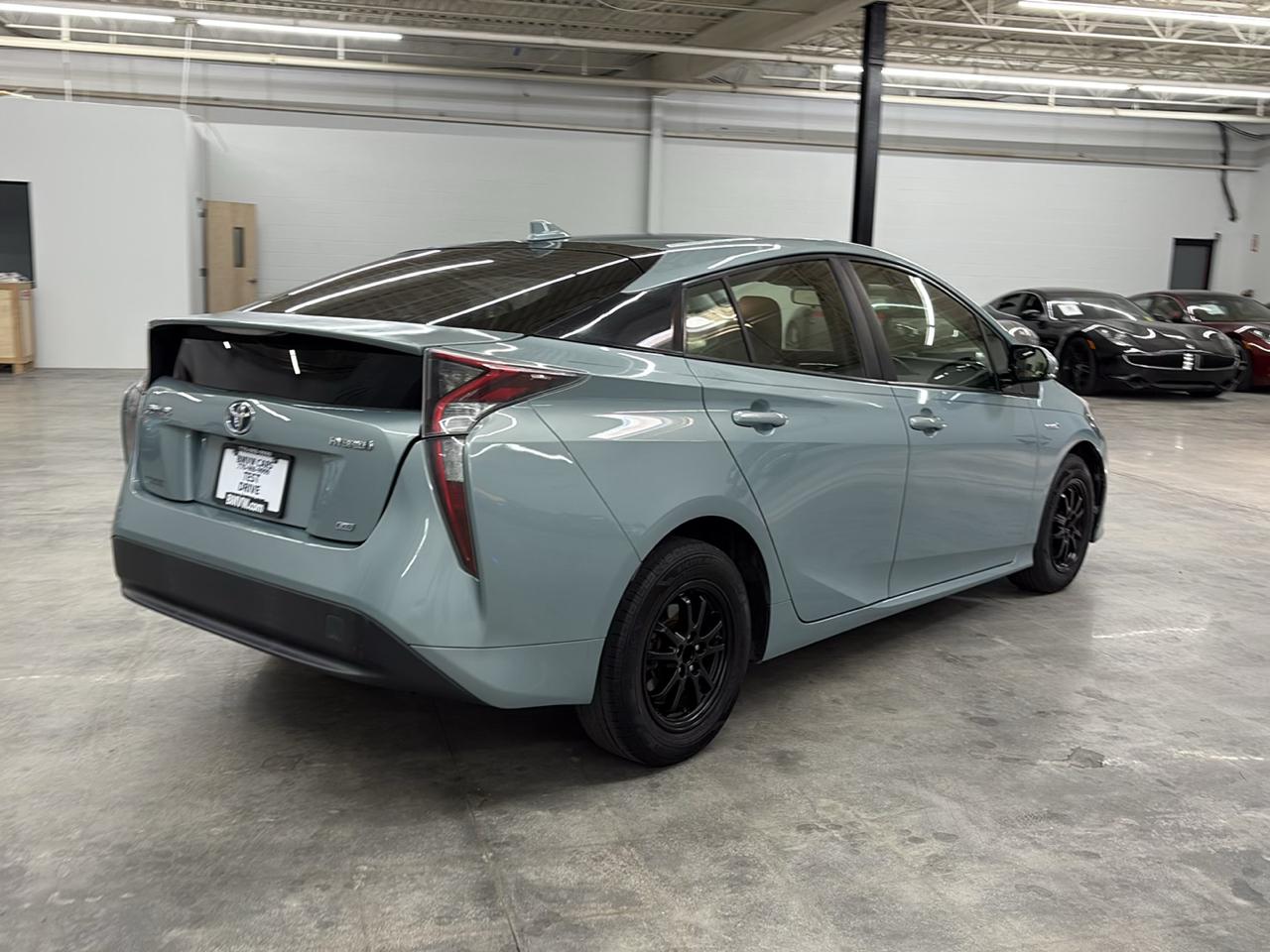 Toyota Prius 5dr HB Three Touring (Natl) 2016