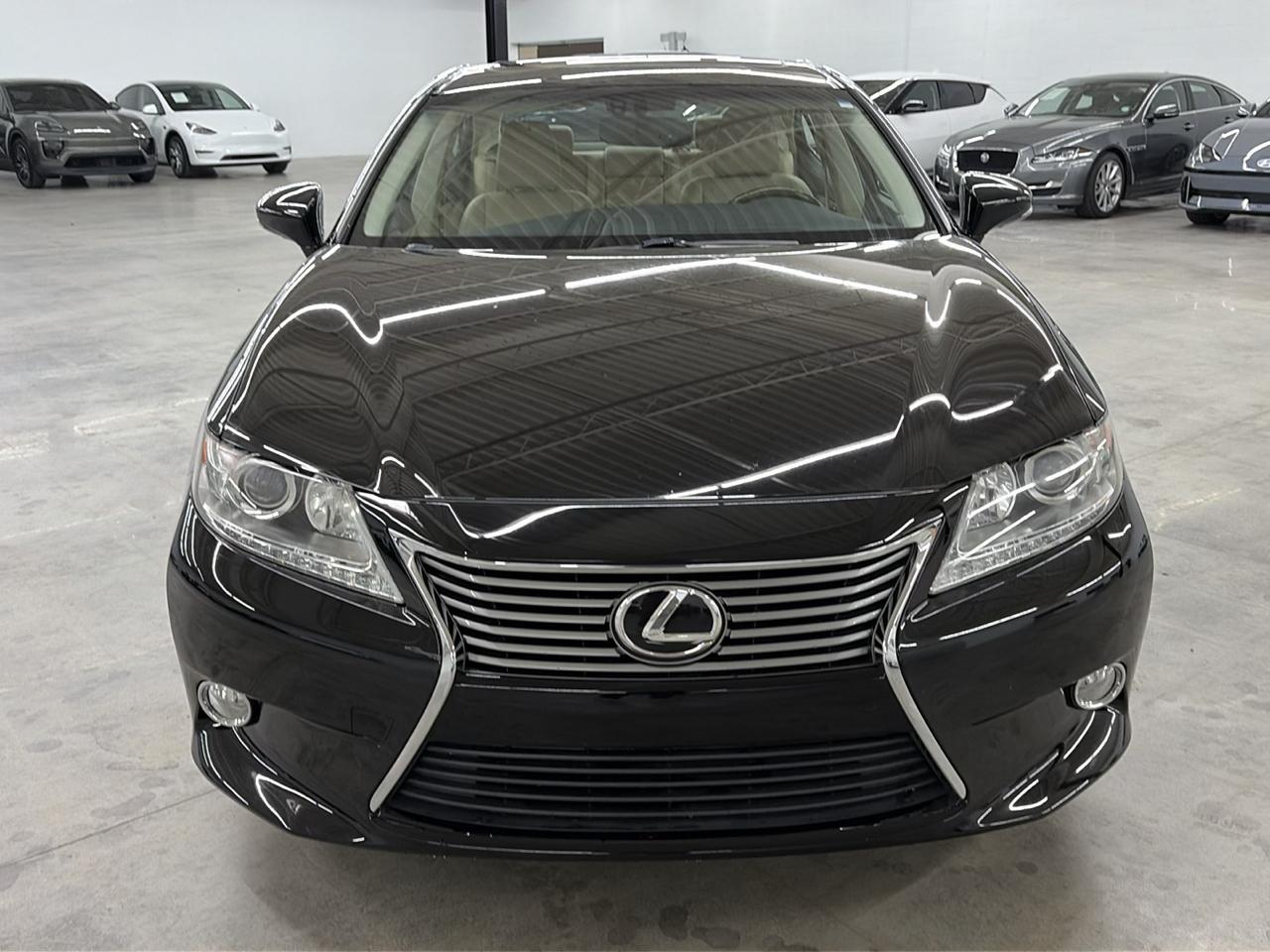 Lexus ES 350 4dr Sdn 2013